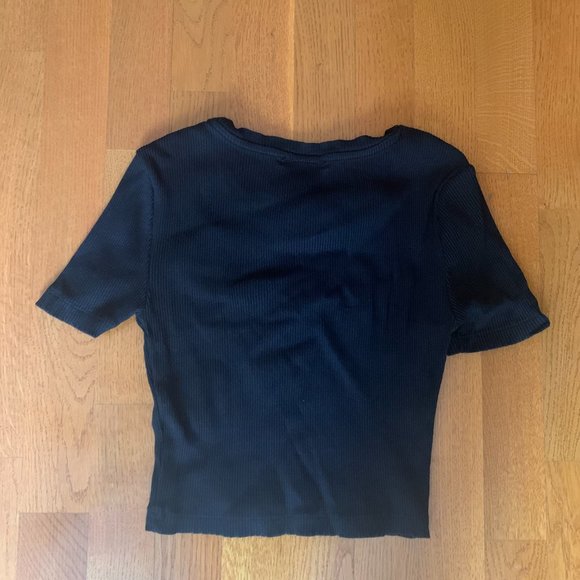 ribbed black cropped top - Picture 2 of 2